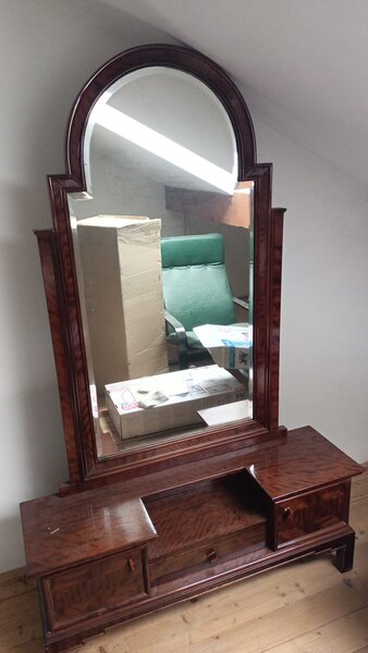 Vand mobila dormitor vintage Art Deco reconditionata